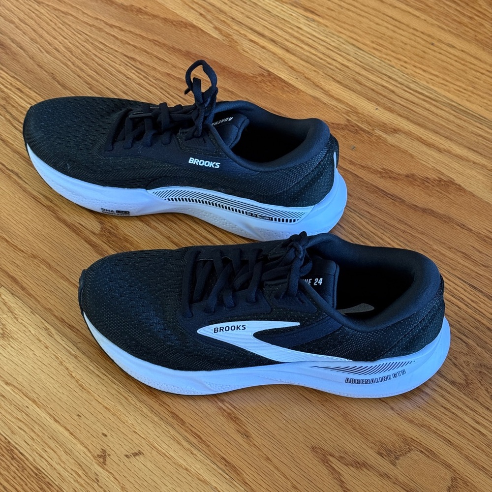 Brooks Women’s/Men’s Adrenaline GTS 24 Running Shoes